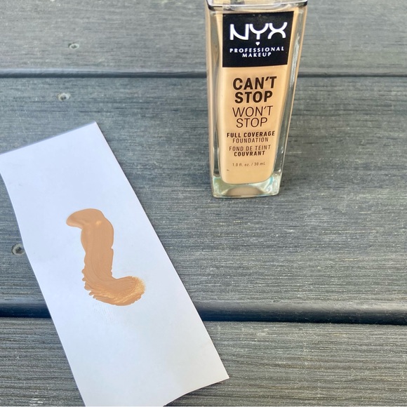 NYX Foundation in Medium Olive - Picture 4 of 4